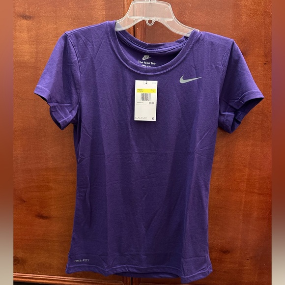 Nike Dri Fit Tshirt - Picture 1 of 3